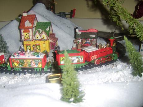 Name:  xmasrailway.jpg
Views: 1686
Size:  39.0 KB